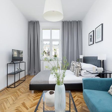 1-Bedroom Apartment - Dluga 65 Street クラクフ エクステリア 写真