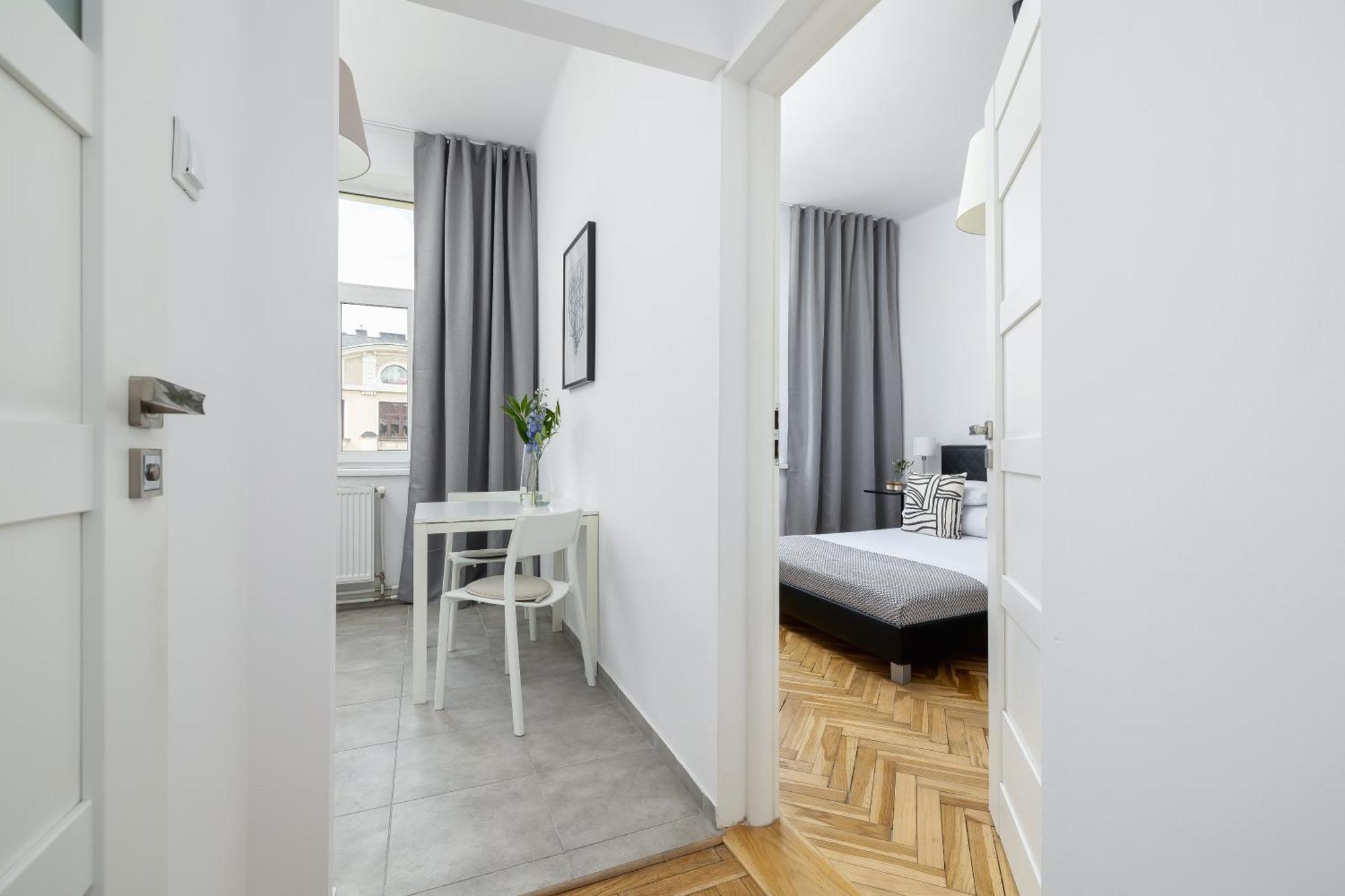 1-Bedroom Apartment - Dluga 65 Street クラクフ エクステリア 写真